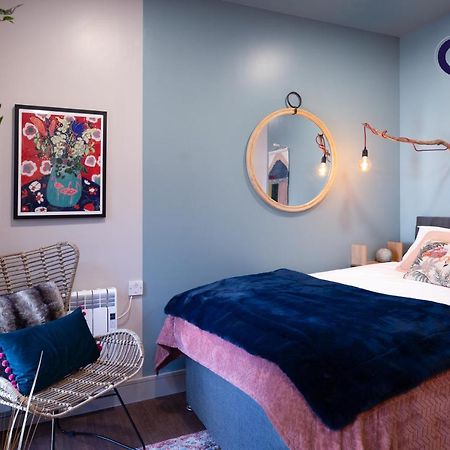 Romantic Getaway Studio Pods Close To City Centre With Free Wifi 더비 외부 사진