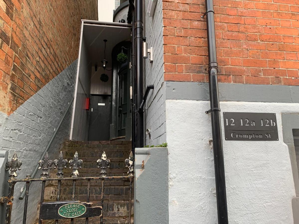 Romantic Getaway Studio Pods Close To City Centre With Free Wifi 더비 외부 사진